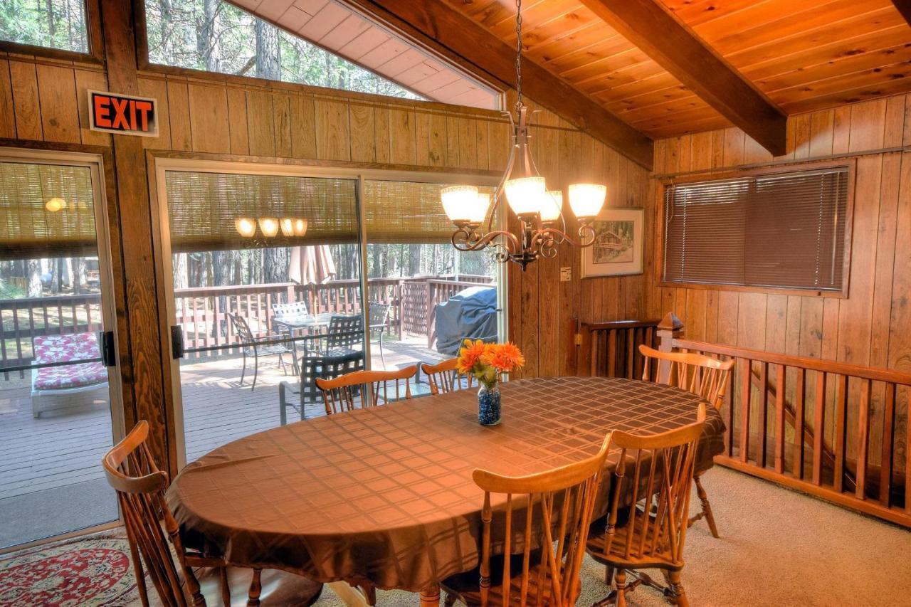 Papa Bear Cabin North Wawona Екстериор снимка