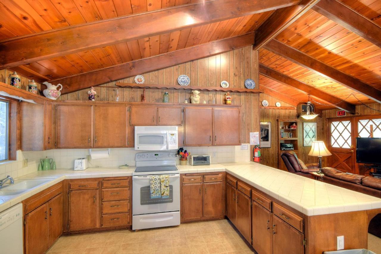 Papa Bear Cabin North Wawona Екстериор снимка