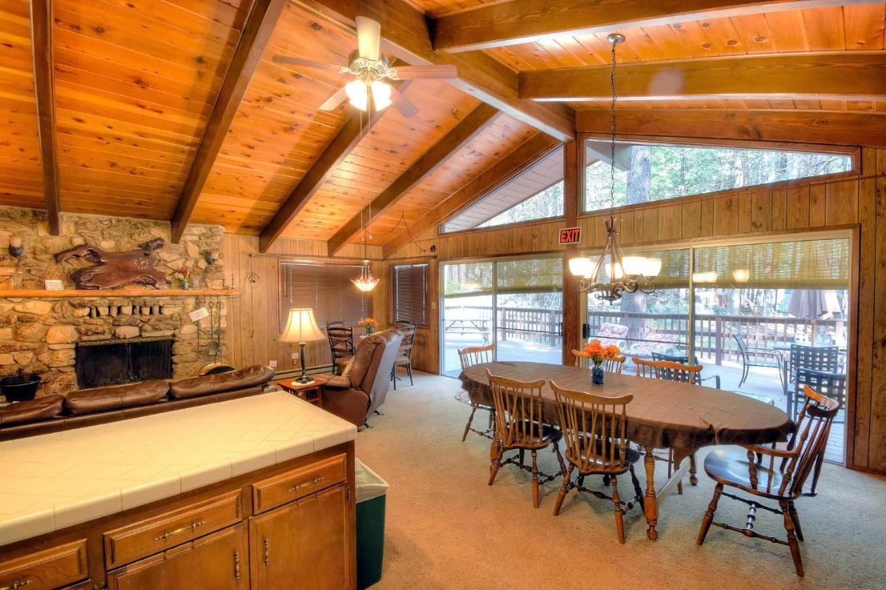 Papa Bear Cabin North Wawona Екстериор снимка